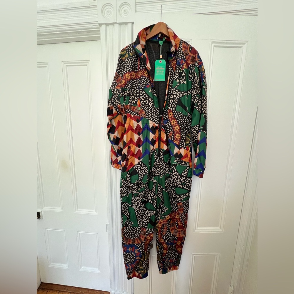 FARM Rio Leopard Mushroom windbreaker jumpsuit NWT Size L - Picture 2 of 5